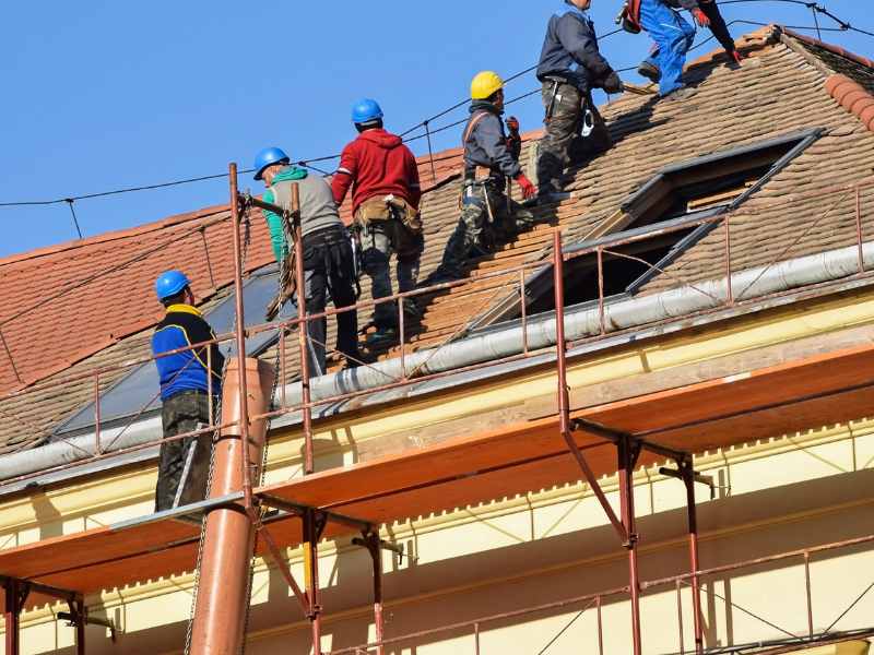 residential-roofing-contractors-14